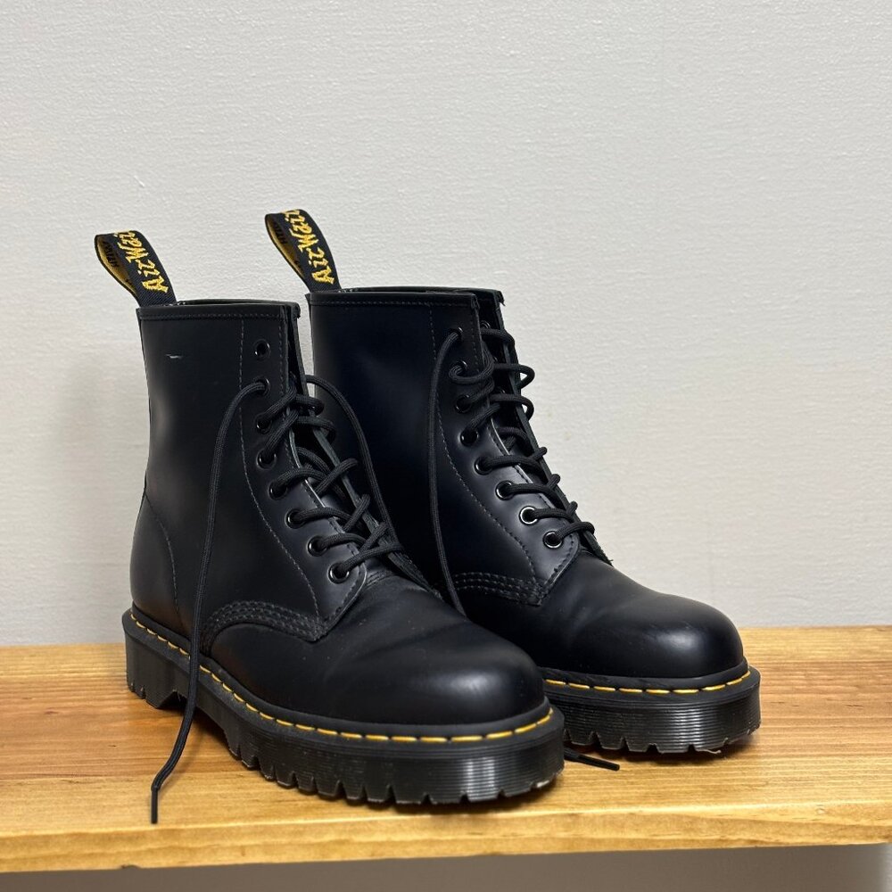 Black Dr. Martens - women's size 9